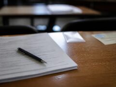 Ancheta penală pentru fraudă la Bacalaureat 2026, cu 47 de percheziții în cinci județe. Ce caută procurorii