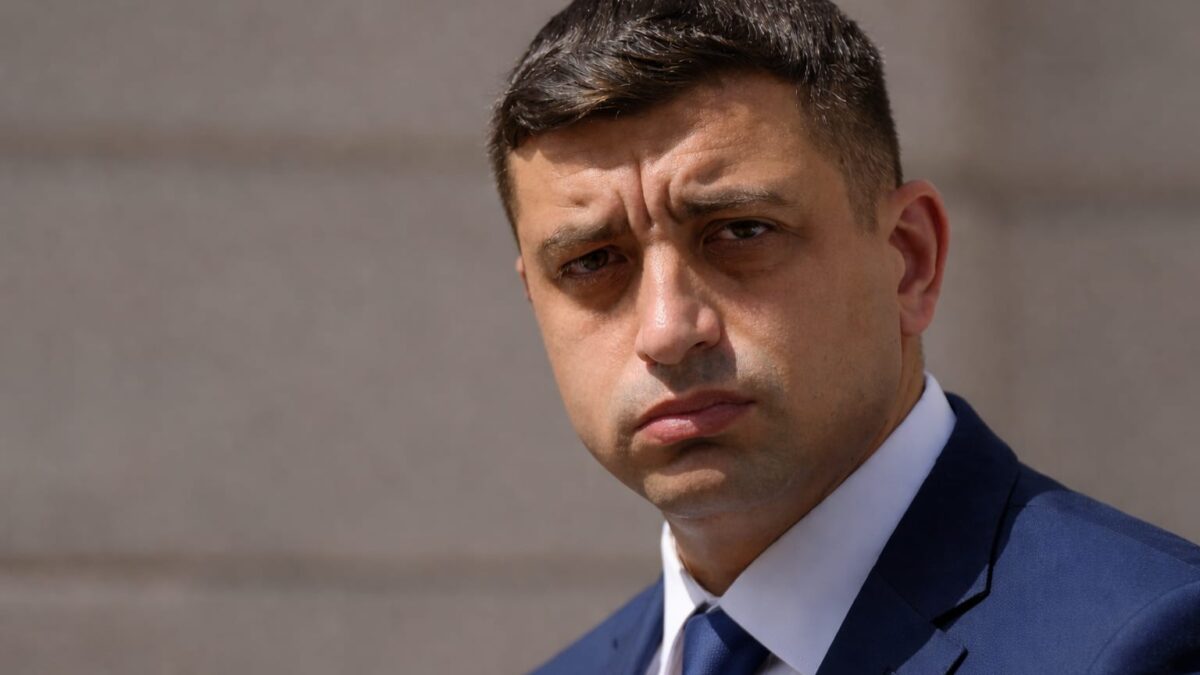 George Simion îi cere lui Nicușor Dan să desemneze urgent un premier.