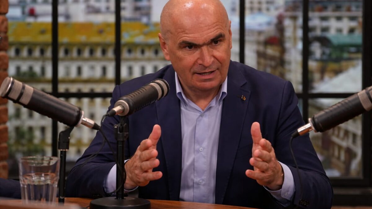 Ilie Bolojan cere un armistițiu politic pentru noul guvern. Ilie Bolojan cere un armistițiu politic pentru noul guvern.