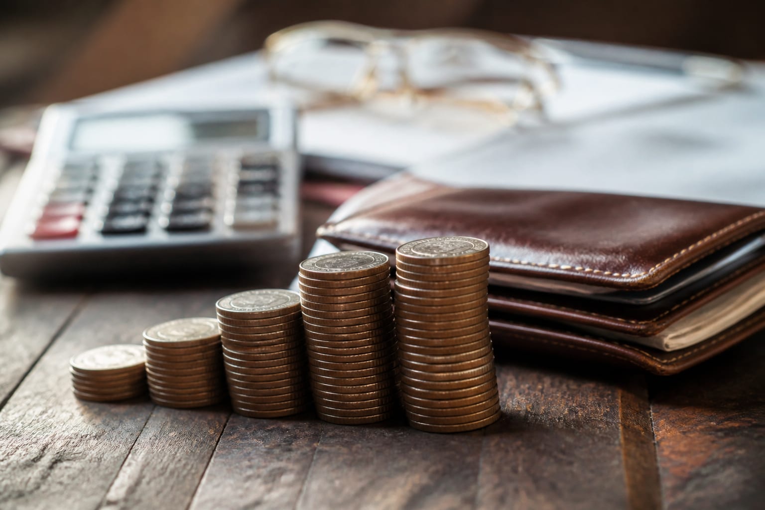 Legea 360/2023 schimbă calculul pensiei. Cinci ani lucrați în plus pot adăuga aproximativ 810 lei pe lună