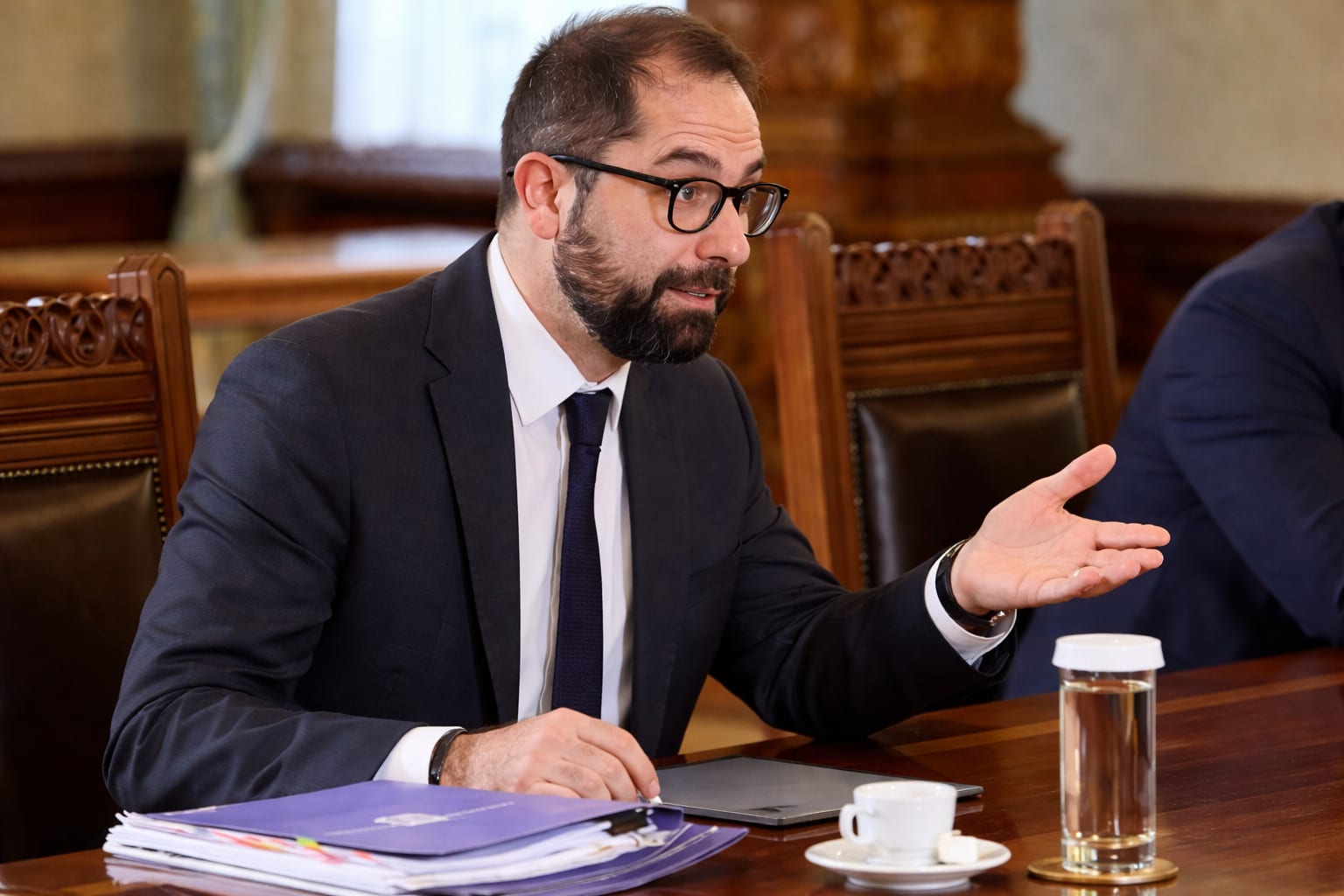 Câte zile au partidele pentru noua lege a salarizării și ce se decide marți la Cotroceni