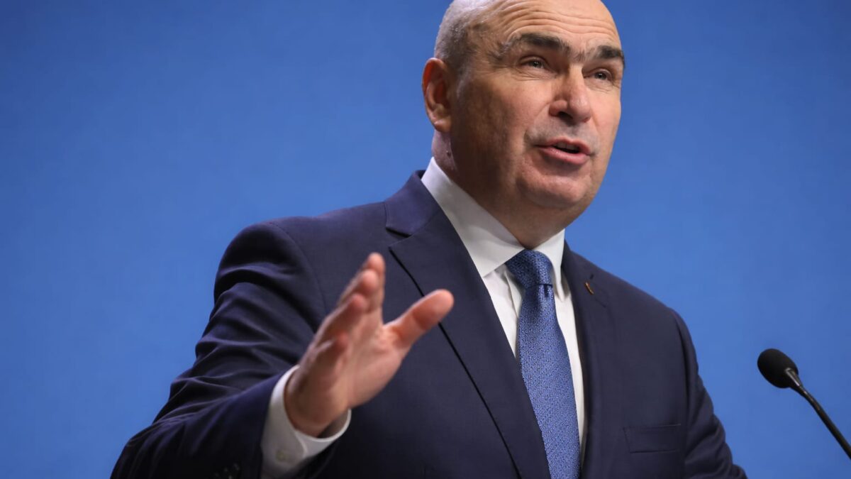 legea salarizării, Ilie Bolojan garantează. „Niciun salariu public nu va scădea”