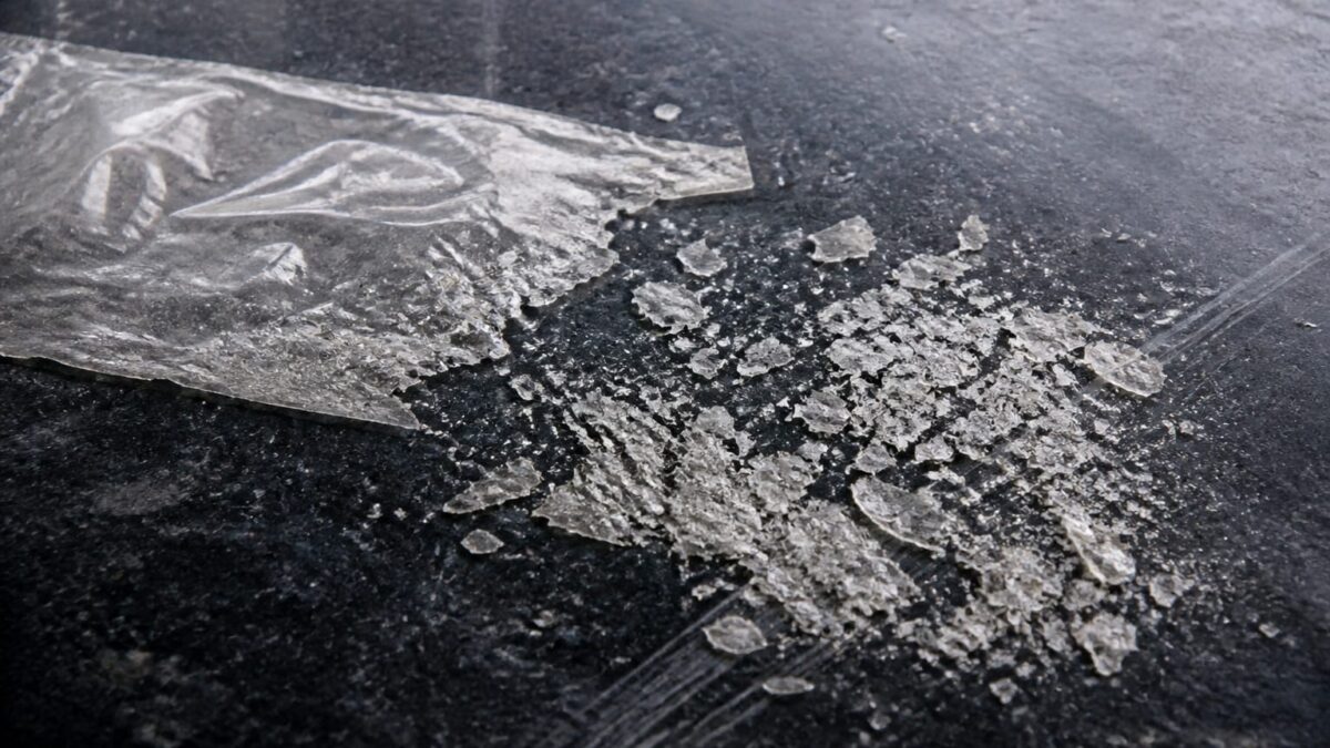plastic autodegradabil, Un plastic nou se autodistruge în 6 zile fără microplastice