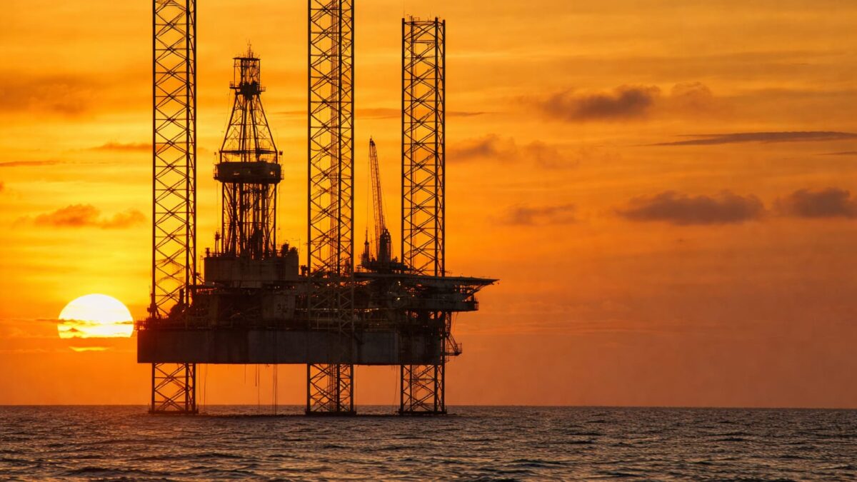 Preluare Lukoil Trident, Un consorțiu americano-arab preia activele Lukoil din România, inclusiv perimetrul Trident
