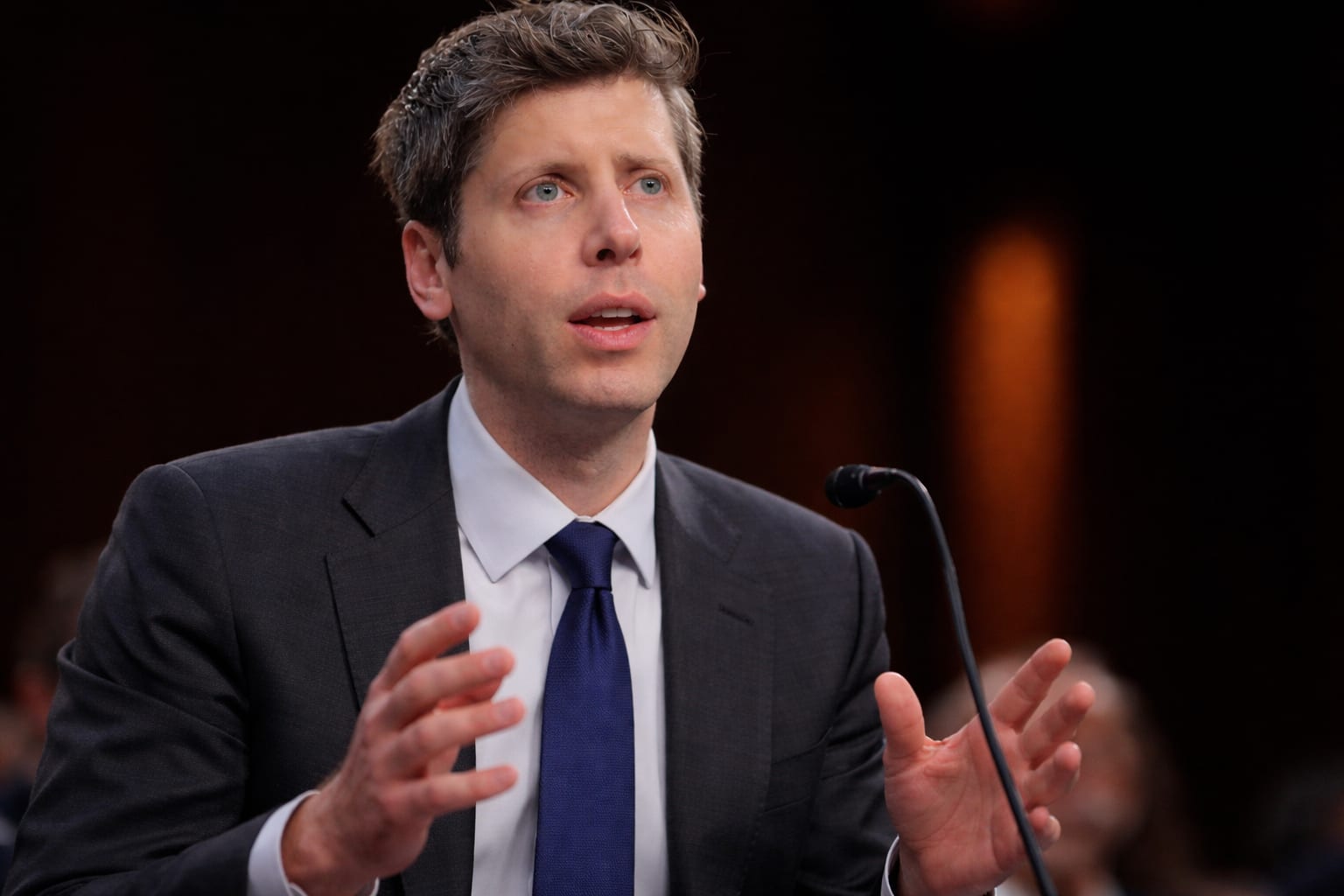 Sam Altman de la OpenAI susține că am atins „singularitatea”