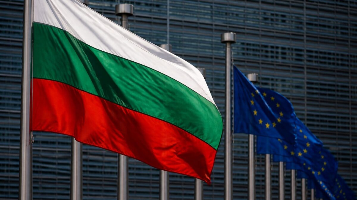 Bulgaria amenință să blocheze noile sancțiuni UE împotriva Rusiei.