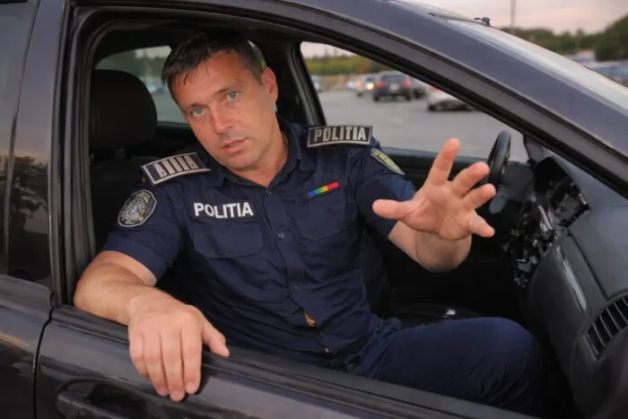 Șef de post anchetat Lungulețu, Un șef de post refuză etilotestul după un scandal cu un mire la Lungulețu. Ce anchetează