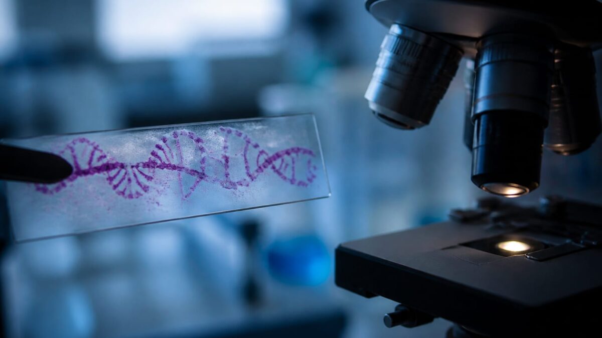 O fetiță de 6 ani a murit în China după o terapie genică experimentală