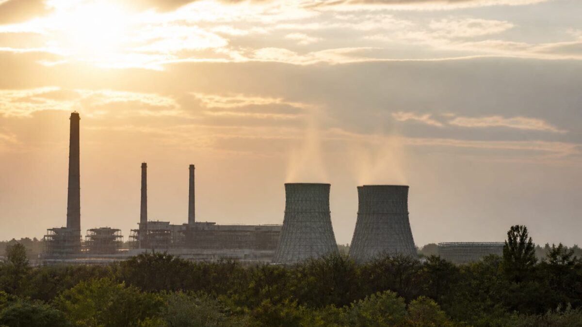CET Grozăvești, oprit de caniculă. Apa caldă nu e afectată, dar producția de 30 MW electricitate scade