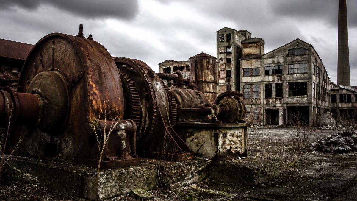 Arhivele Securității dezvăluie pierderi masive în industria comunistă