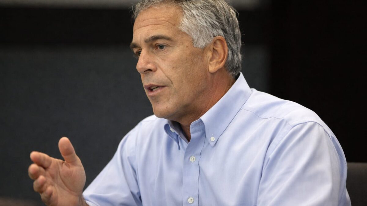 Guvernul britanic analizează o anchetă publică majoră în cazul Jeffrey Epstein