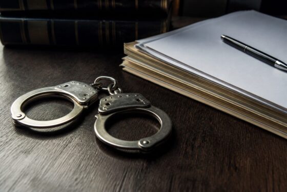 Un procuror a fost reținut 24 de ore după un atac asupra polițiștilor