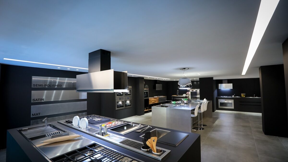 1.8 ShowRoom TechStore.Ro