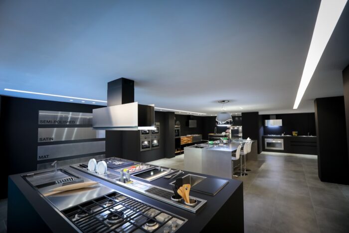 1.8 ShowRoom TechStore.Ro