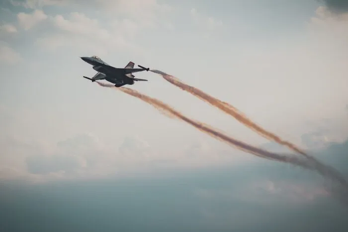 Avion de vânătoare în misiune
