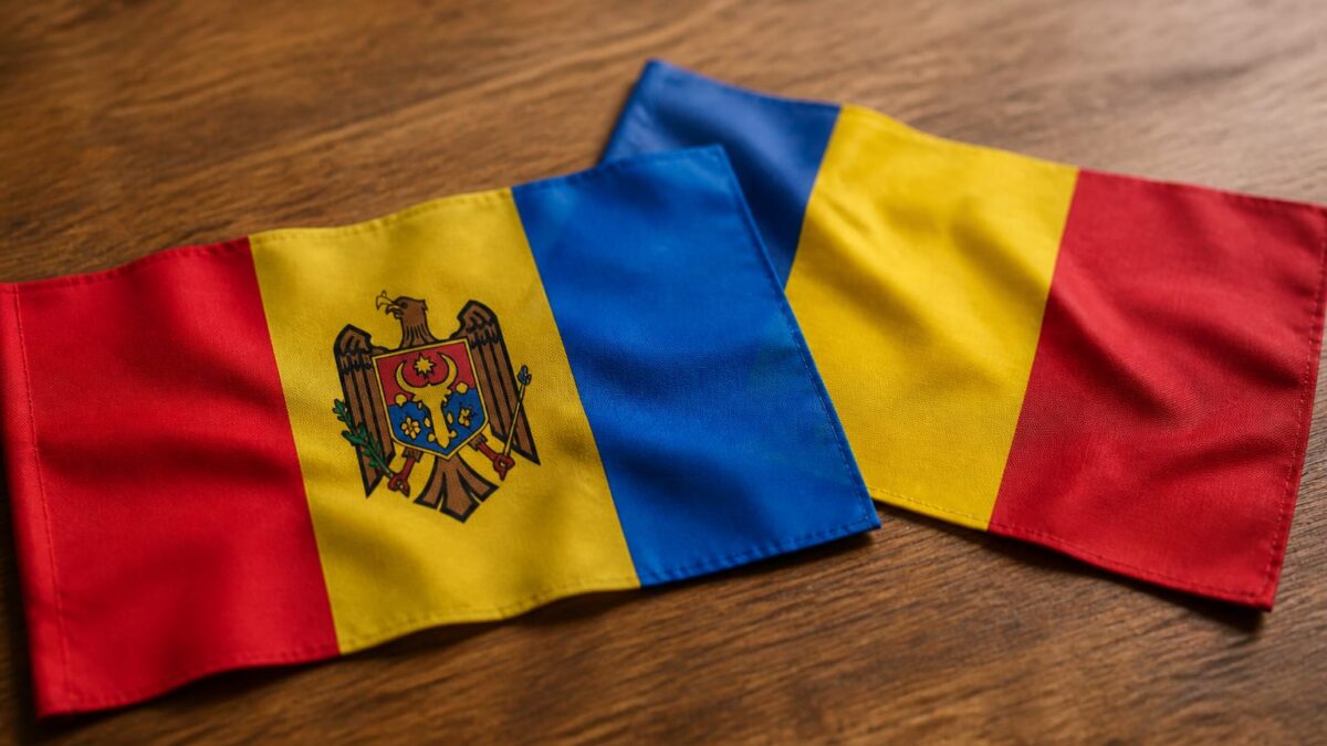 Steagurile Moldova/Romania’s