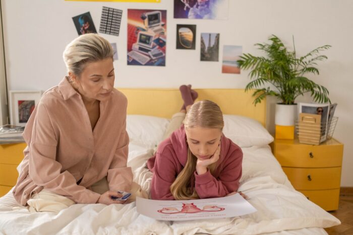 Educație reproductivă pentru adolescente