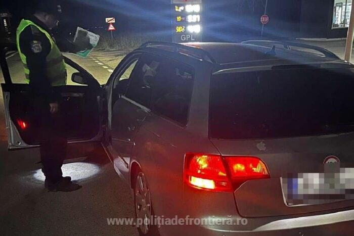 Autoturism cu numere false de Irlanda