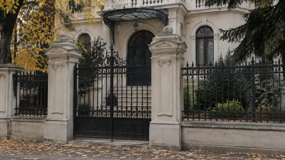 Sediul din strada Modrogan