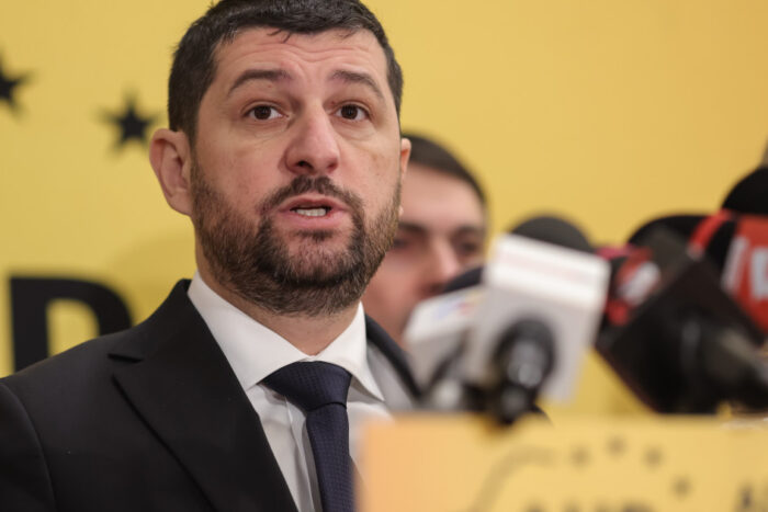 Marius Lulea, la o conferință de presă