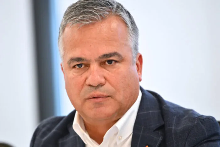 Adrian Veștea avertizează că PNL riscă soarta PNȚCD sub conducerea lui Bolojan