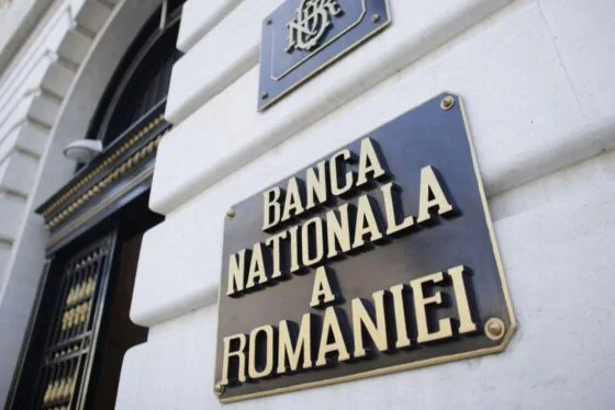 Euro a urcat la un record de 5,3459 lei între bănci pe 1 octombrie