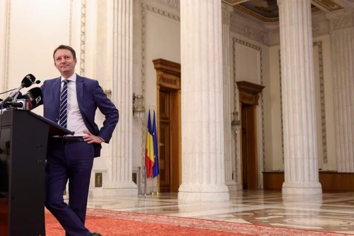 Evoluția cursului euro la parlament