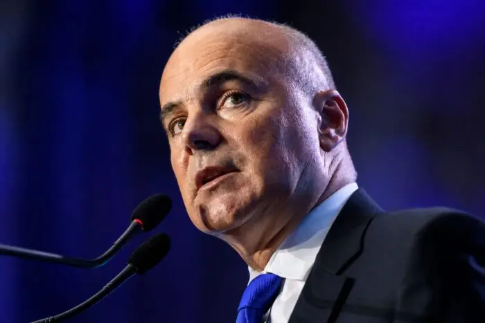 Rareș Bogdan îi cere guvernului Niculescu investiții în locul austerității și critică mandatul lui Bolojan