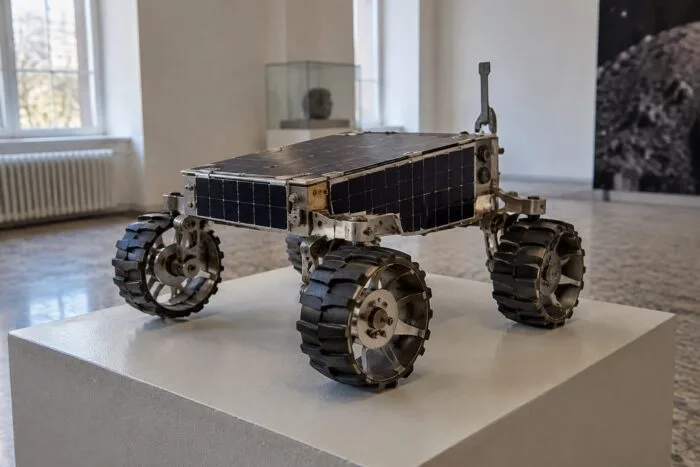 Idefix va pregăti aterizarea sondei japoneze pe Phobos, unde gravitația îngreunează deplasarea