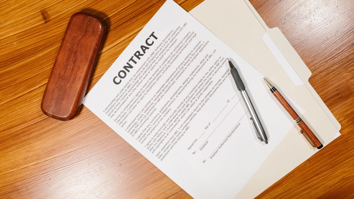 Contract privind salarii compensatorii