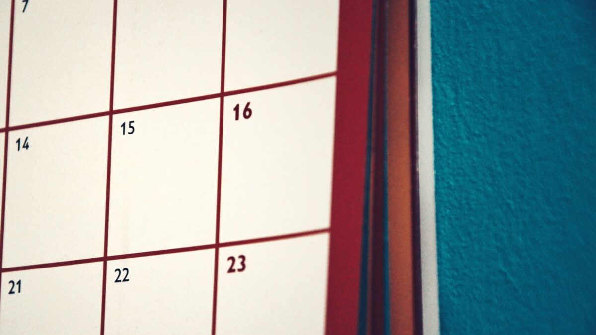 Calendar cu zile libere 2027